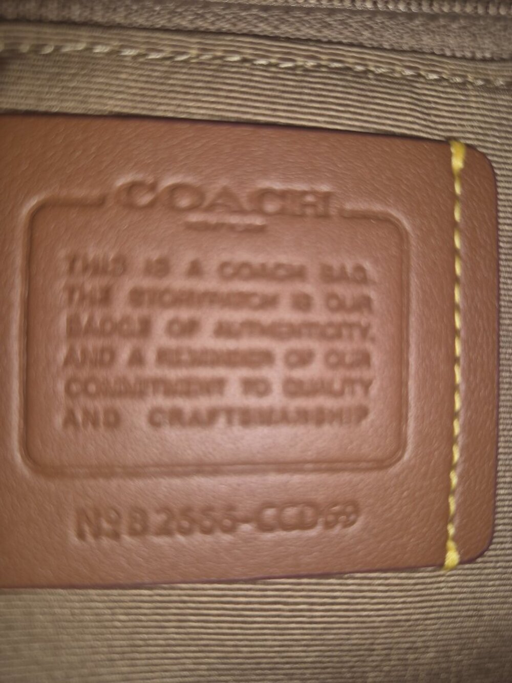 Coach style CCD69 station tote leather signature - Picture 7 of 7